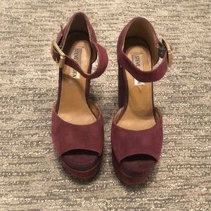 Steve Madden Platform Peep Toe Wedges